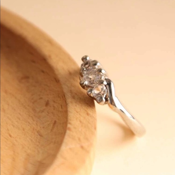 Gorgeous Silver Ring rated 5 stars! 🌟💎 - Picture 6 of 6